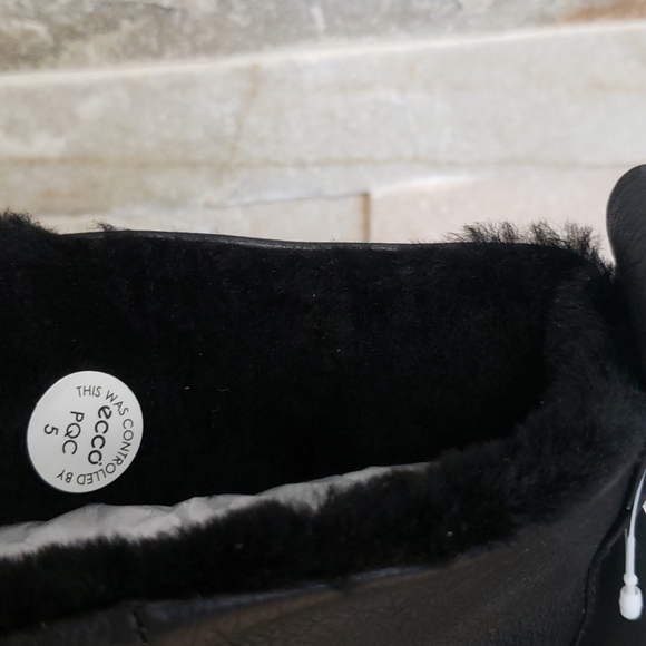 Ecco Women's Solice Insulated Snow Boot - Picture 11 of 15